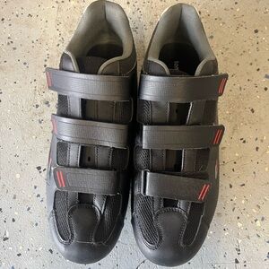 Men’s size 10 Tommaso cycling shoes